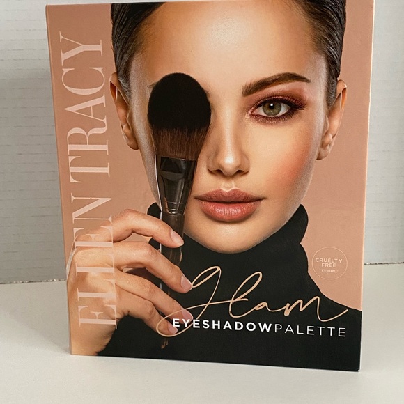 Ellen Tracy Glam Eyeshadow Palette - Picture 1 of 4